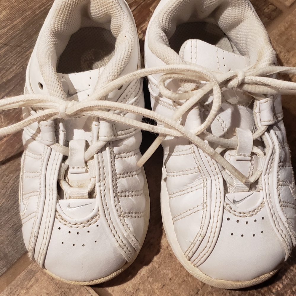 Size 8 White Nike shoes